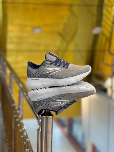 کتونی بروکس گلیسیرین 20مسترکوالیتی درجه 1 |سایز بندی 40 تا 45|brooks glycerin 20
