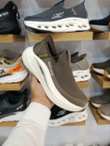 کفشی طبی اسکیچرز اسلیپ اومو / نرم و راحت / سایز 40 الی 45/Skechers Slip-ins Uomo
